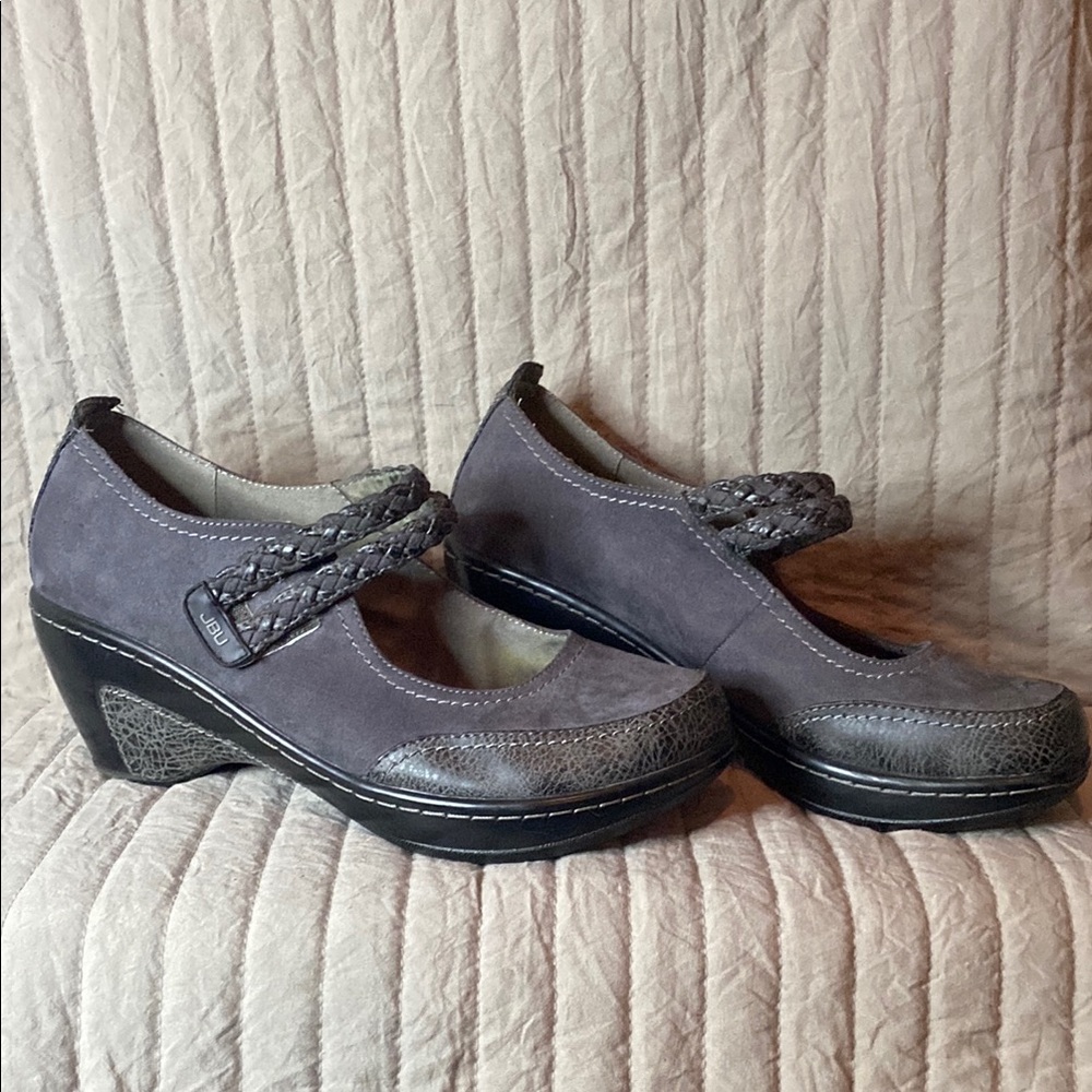 Stylish Gray Women's Shoes